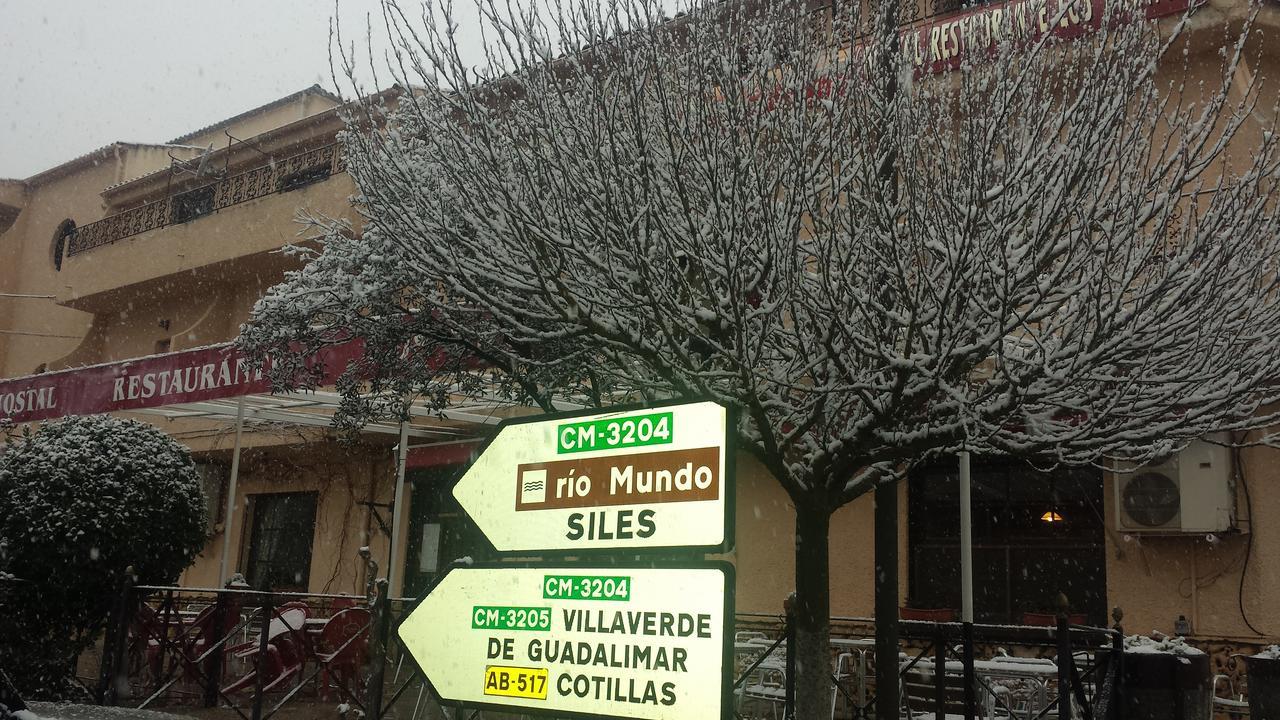 Hostal Restaurante Los Bronces Riópar Dış mekan fotoğraf